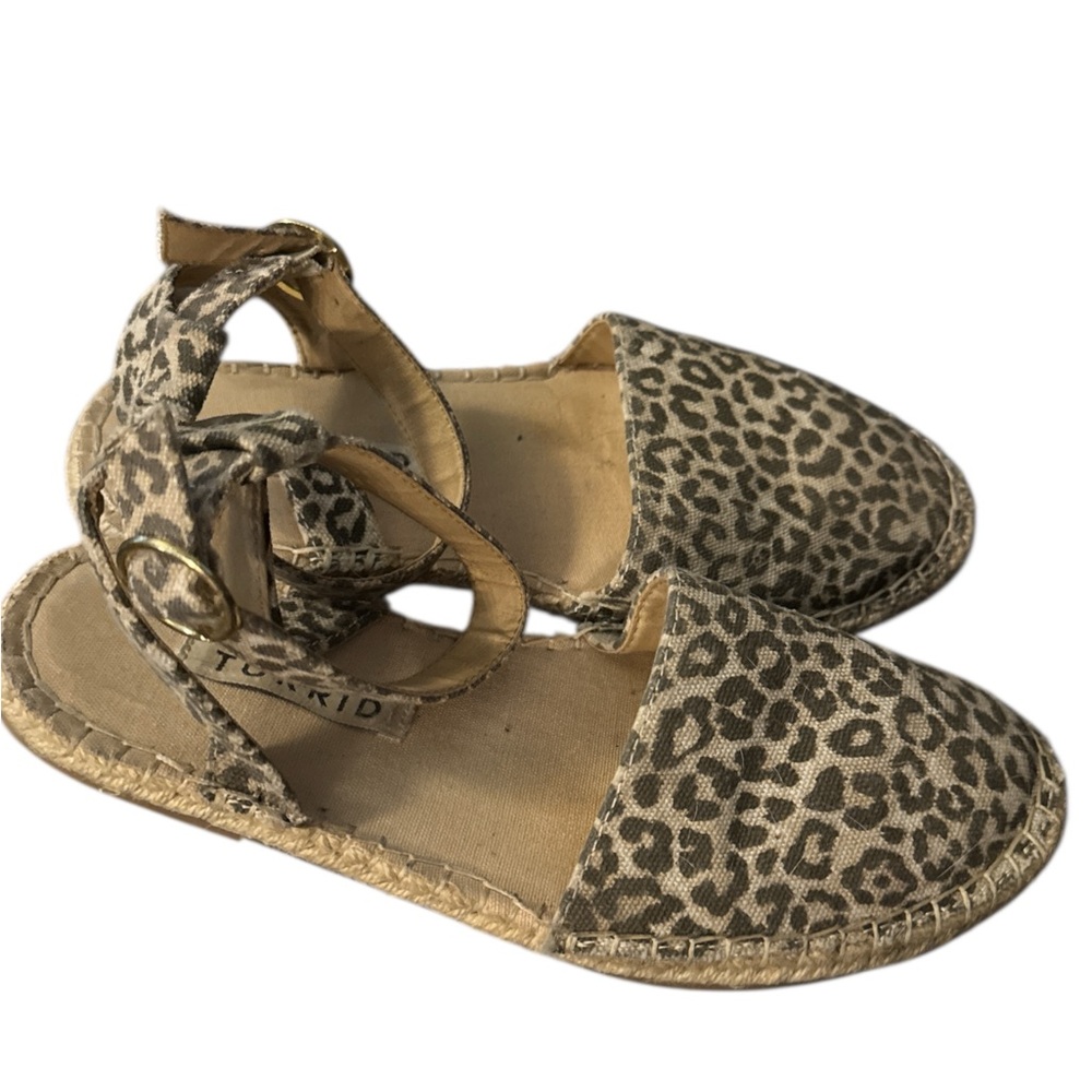 Torrid Brown Espadrille Cheetah Sandals with Ankle Strap Size 8W